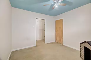 2000 E Fayle St, Baytown, TX 77520 - Photo 23