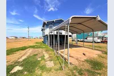 204 Teal Lane, Anahuac, TX 77514 - Photo 9