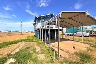 204 Teal Ln, Anahuac, TX 77514 - Photo 9