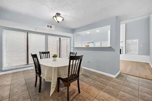 880 Tully Rd, Houston, TX 77079 - Photo 9