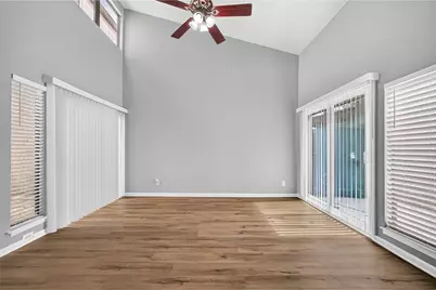 880 Tully Road #44, Houston, TX 77079 - Photo 11