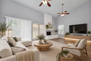 880 Tully Rd, Houston, TX 77079 - Photo 1