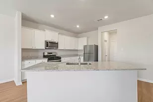 8810 New Jade Dr, Iowa Colony, TX 77583 - Photo 3