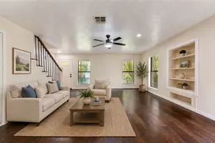 1011 Hamblen Rd, Houston, TX 77339 - Photo 9