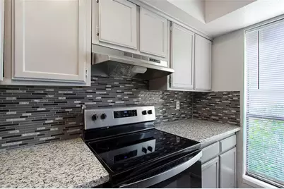 8704 Victorian Village Drive #8704, Houston, TX 77071 - Photo 5