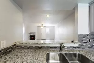 8704 Victorian Village Dr, Houston, TX 77071 - Photo 11