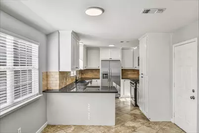 611 Baywood Street, Shoreacres, TX 77571 - Photo 9