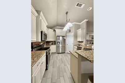 635 Windmill Way, Vidor, TX 77662 - Photo 11