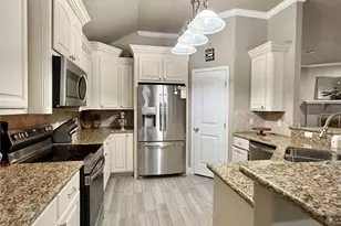 635 Windmill Way, Vidor, TX 77662 - Photo 11