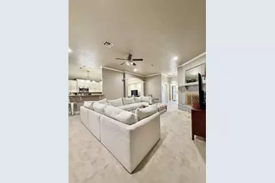 635 Windmill Way, Vidor, TX 77662 - Photo 5