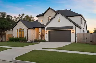 8553 Western Dr, Houston, TX 77055 - Photo 1