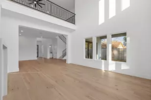 8553 Western Dr, Houston, TX 77055 - Photo 29