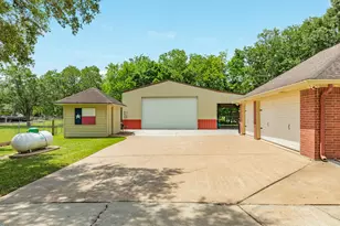 5620 County Rd 166, Alvin, TX 77511 - Photo 27