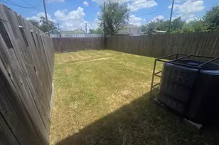 6916 Tommye St, Houston, TX 77028 - Photo 5