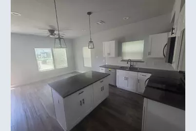 6916 Tommye Street #A-B, Houston, TX 77028 - Photo 9