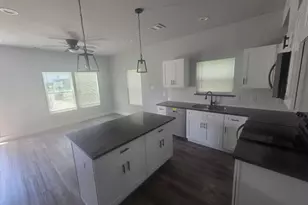 6916 Tommye St, Houston, TX 77028 - Photo 9