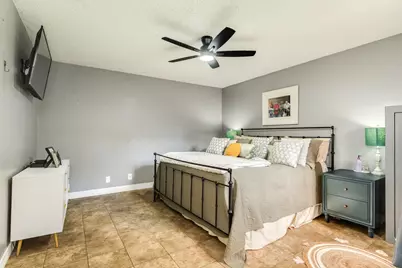 204 Sugar Cane Trace, Lake Jackson, TX 77566 - Photo 19