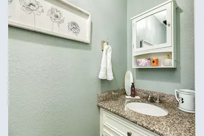 204 Sugar Cane Trace, Lake Jackson, TX 77566 - Photo 29