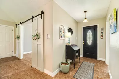 204 Sugar Cane Trace, Lake Jackson, TX 77566 - Photo 7