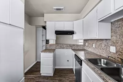 6414 Heatherbloom Drive, Houston, TX 77085 - Photo 13