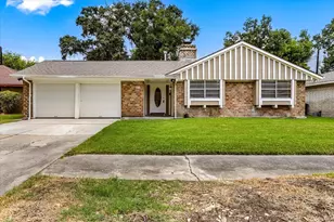 6414 Heatherbloom Dr, Houston, TX 77085 - Photo 1