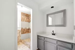 18813 Woodridge Dr, Conroe, TX 77302 - Photo 29