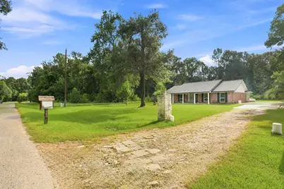 18813 Woodridge Drive, Conroe, TX 77302 - Photo 3