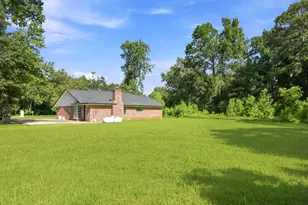 18813 Woodridge Dr, Conroe, TX 77302 - Photo 39