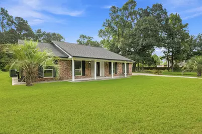18813 Woodridge Drive, Conroe, TX 77302 - Photo 5