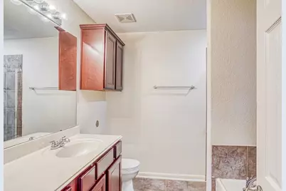 2219 Diamond Crest Drive, Houston, TX 77489 - Photo 11