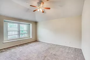 2219 Diamond Crest Dr, Houston, TX 77489 - Photo 9