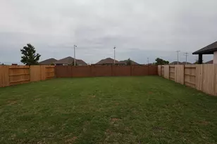 14121 Baikal Mnr Dr, Santa Fe, TX 77510 - Photo 7