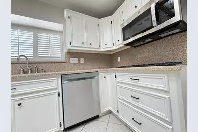 6926 Hearthside Drive, Sugar Land, TX 77479 - Photo 15