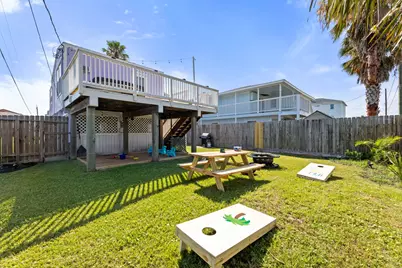 4021 Las Palmas Street, Galveston, TX 77554 - Photo 23