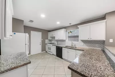 6803 Highwind Bend Lane, Katy, TX 77449 - Photo 9
