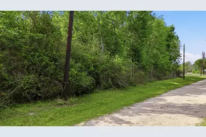 515 Off Spur, Navasota, TX 77868 - Photo 3