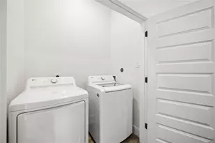 7221 Sandra St, Houston, TX 77028 - Photo 11