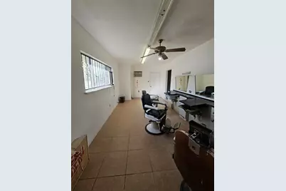 5703 Belneath Street, Houston, TX 77033 - Photo 15