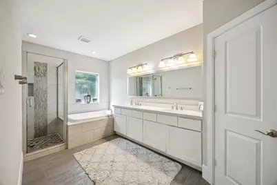 8603 Costmary Lane, Houston, TX 77055 - Photo 9