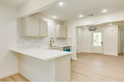 501 Elm Street, Lake Jackson, TX 77566 - Photo 11