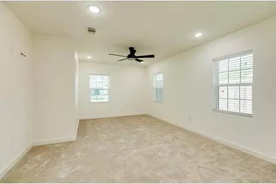 501 Elm Street, Lake Jackson, TX 77566 - Photo 21