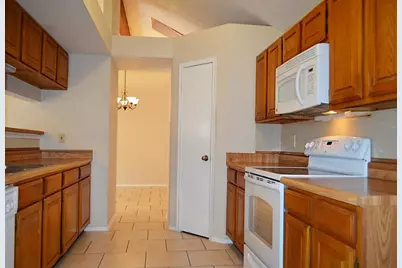1922 Chattaroy Place, Sugar Land, TX 77478 - Photo 5