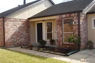 1922 Chattaroy Pl, Sugar Land, TX 77478 - Photo 3