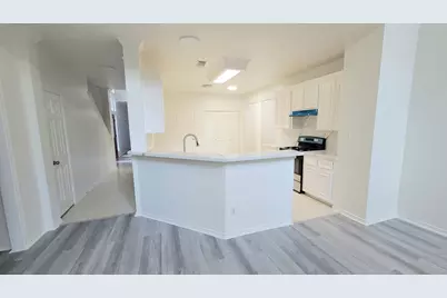 2514 Creek Bluff Lane, Missouri City, TX 77459 - Photo 3