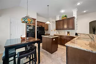 2514 S Strathford Ln, Kingwood, TX 77345 - Photo 13