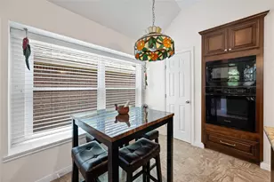2514 S Strathford Ln, Kingwood, TX 77345 - Photo 17