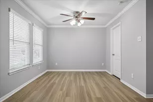 1548 Ashland St, Houston, TX 77008 - Photo 3