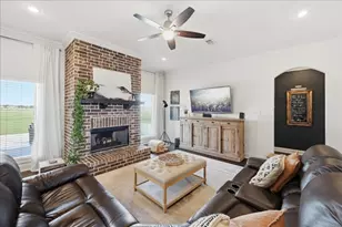 12715 Ridgeleigh Dr, Beaumont, TX 77705 - Photo 9