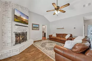 1312 Osborne Dr, Friendswood, TX 77546 - Photo 5