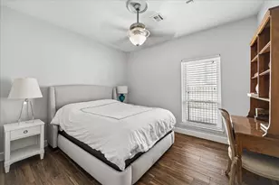 14128 Cardinal Ln, Houston, TX 77079 - Photo 21